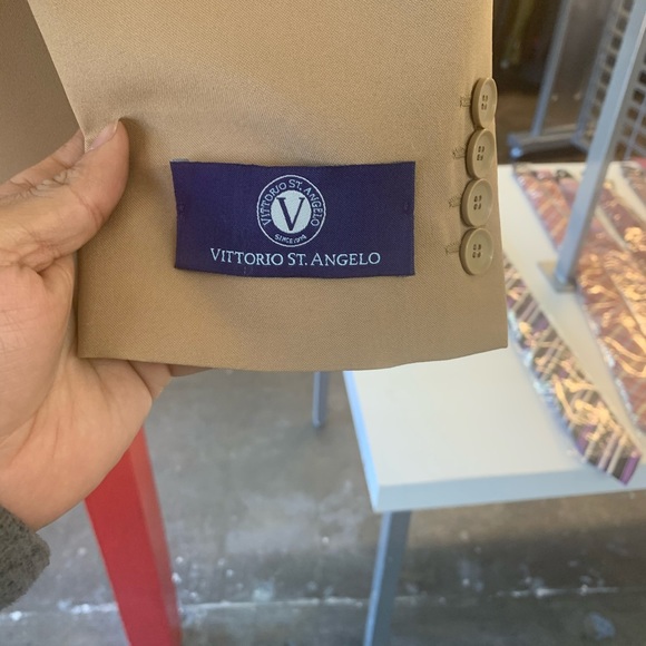 Men Suits - Picture 2 of 6